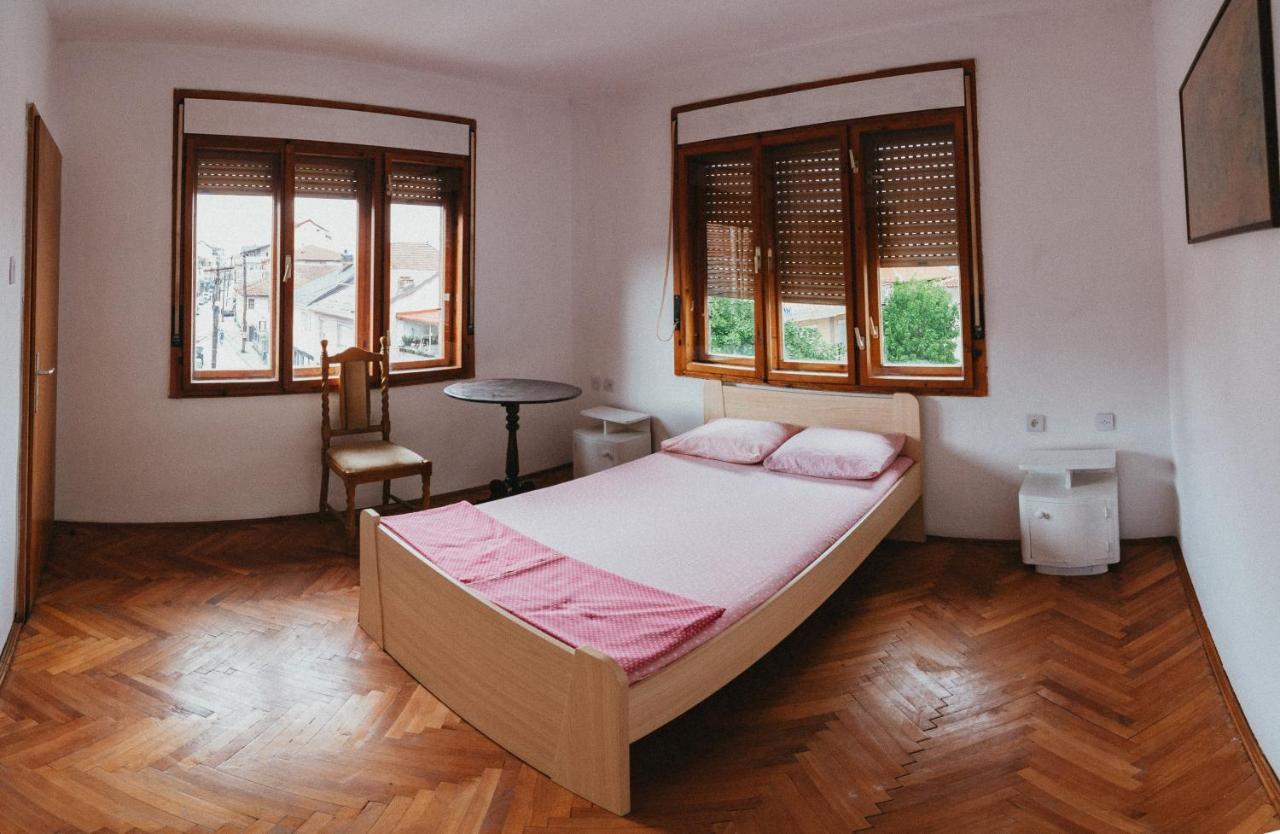 Sunset Lake Hostel أوهغيد المظهر الخارجي الصورة