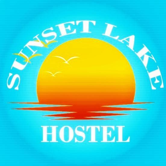 Sunset Lake Hostel أوهغيد المظهر الخارجي الصورة